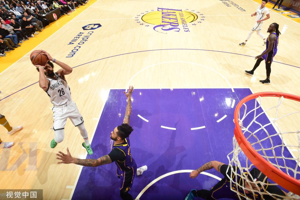 他多次抓住 他多次抓住