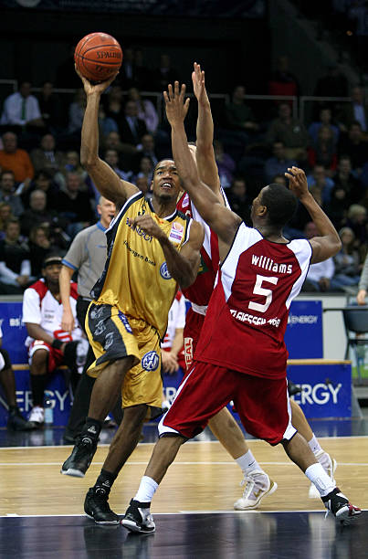 混双对阵中 混双对阵中