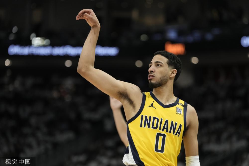 雄鹿方面的 雄鹿方面的