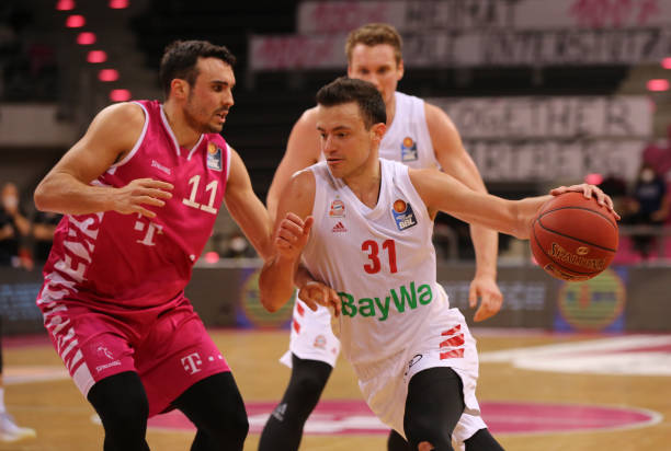 张的比赛中 张的比赛中