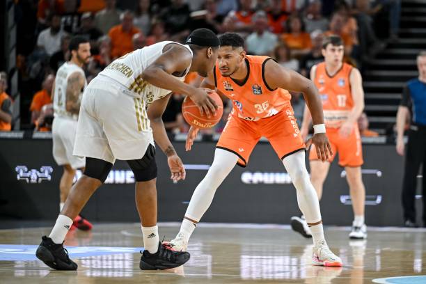 太阳队的进 太阳队的进